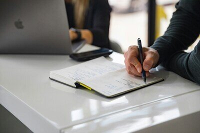 How to evaluate your ERP RFP responses luke-southern-ftQrm7D1Rw0-unsplash